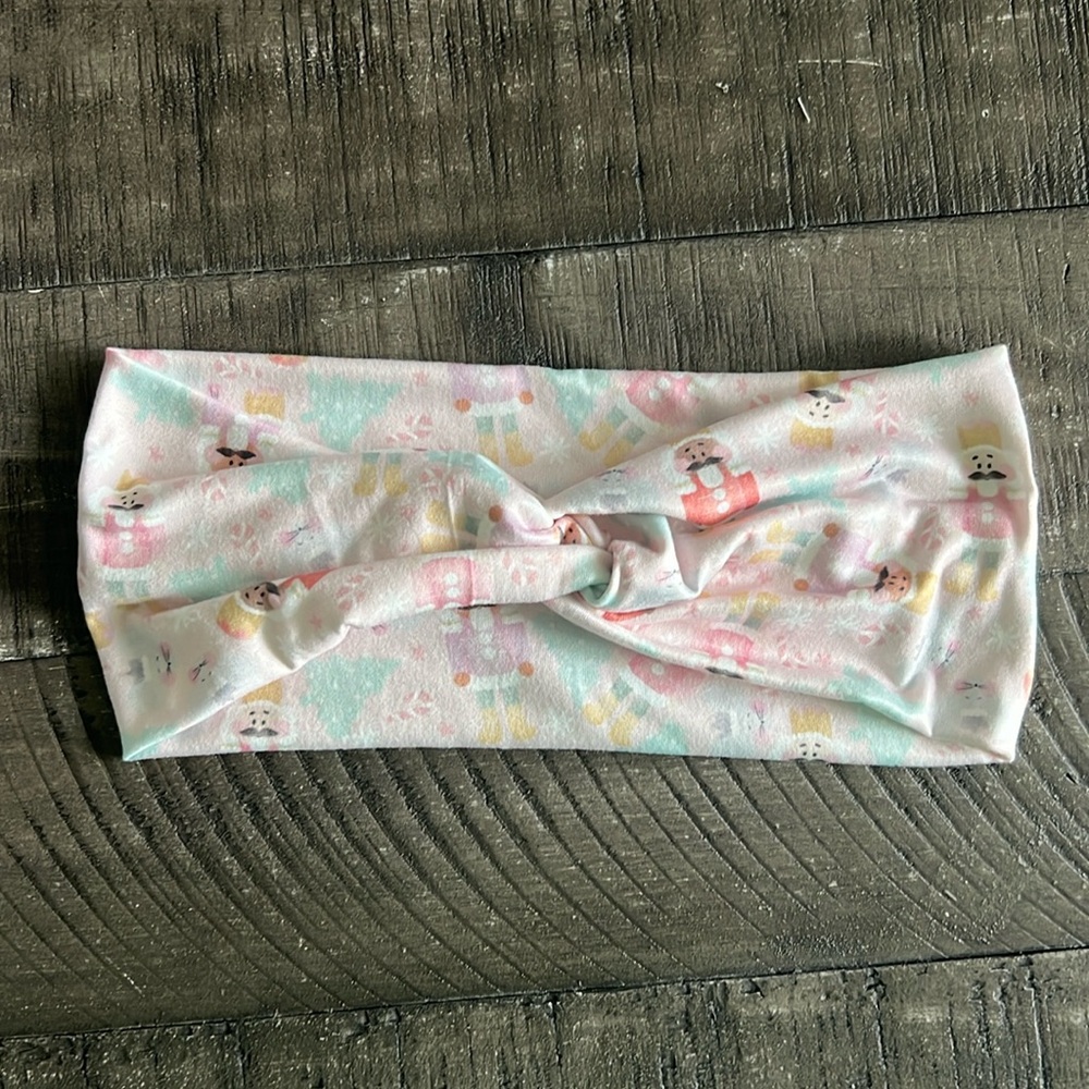 💛 Nutcracker Winter Twist Headband